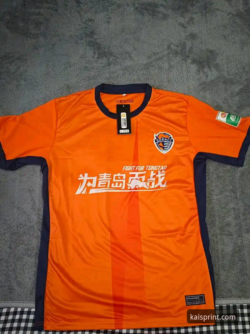 开云手机版安全吗 揭秘青岛海牛13年首胜海港背后:红牌转折与战术执行真相